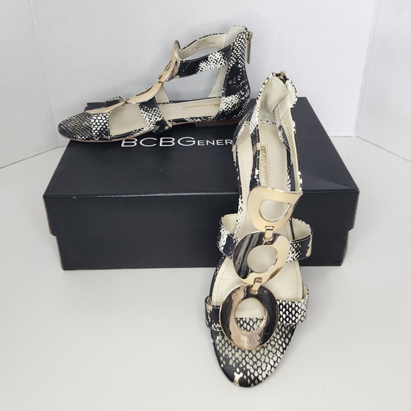 BCBGeneration Faroh Sandals Gladiator Flats VIP Snake Gold 5.5M BCBG Shoes - Picture 13 of 15